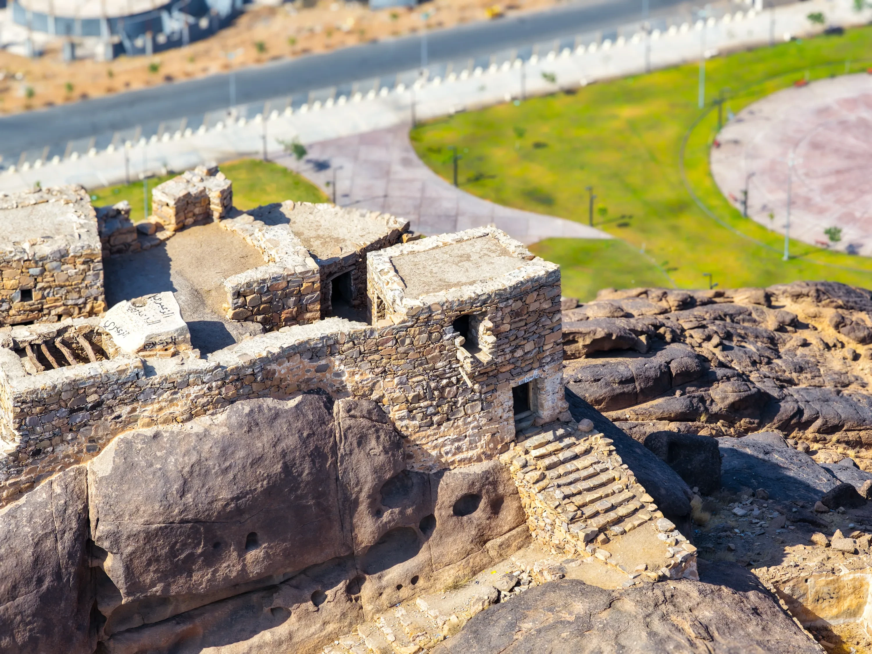 قلعة رعوم — من الأعلى